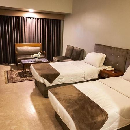 Faran Hotel Karachi Exteriör bild