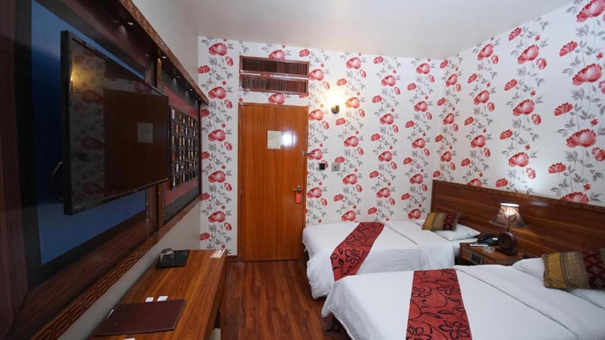 Faran Hotel Karachi Exteriör bild