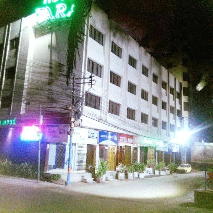 Faran Hotel Karachi Exteriör bild